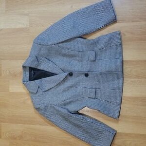 Tahari houndstooth blazer size 6 EUC